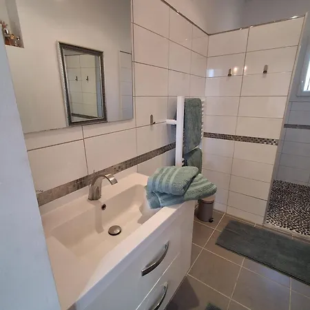 Le Cocon Des Remparts - Swimming Pool, Air Conditioning, La Cite Villa